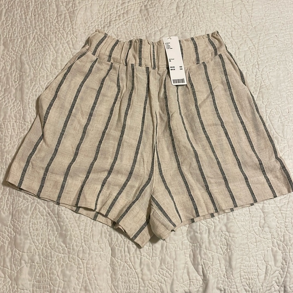 NWT Urban Outfitters Cream Striped Flowy Linen Shorts